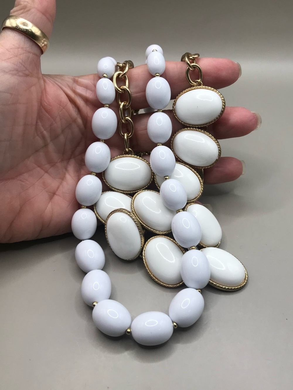 2 White and Gold-Tone Layering Statement Necklaces - Picture 7 of 7